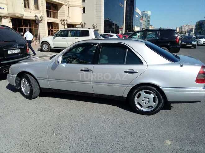 Mercedes C 220 1993, 250,000 km - 2.2 l - Bakı