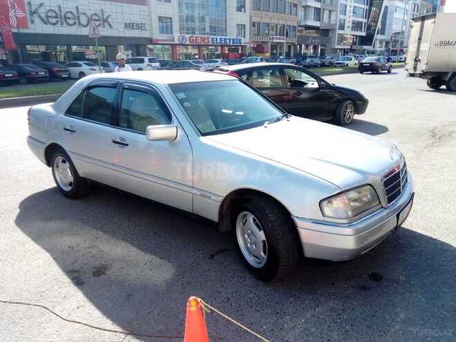 Mercedes C 220 1993, 250,000 km - 2.2 l - Bakı