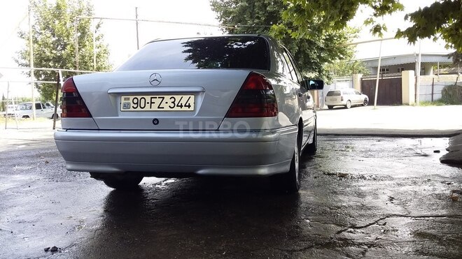 Mercedes C 240 1998, 260,000 km - 2.4 l - Ağcabədi