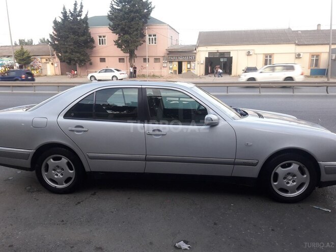 Mercedes E 200 1996, 317,000 km - 2.0 l - Bakı