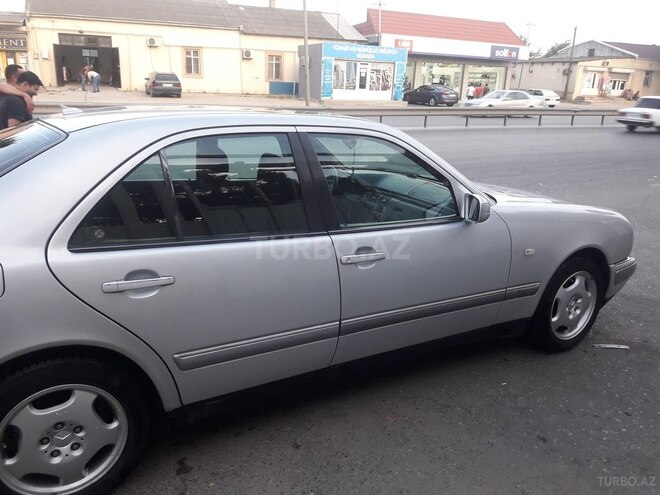 Mercedes E 200 1996, 317,000 km - 2.0 l - Bakı