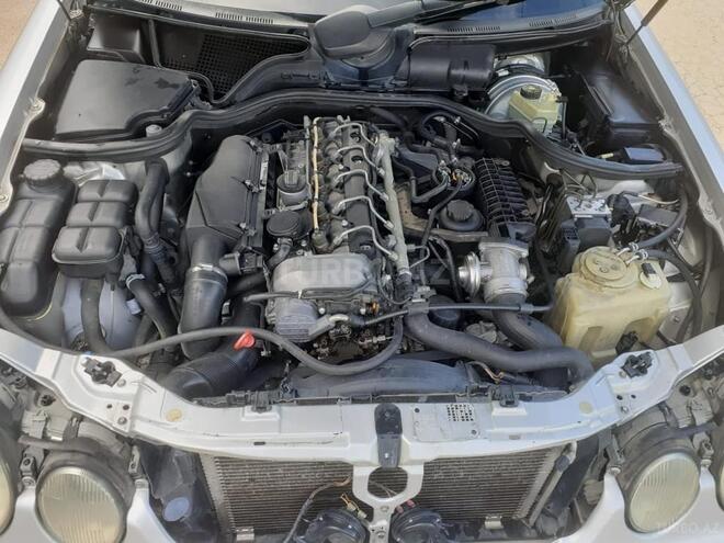 Mercedes E 270 2001, 400,000 km - 2.7 л - Siyəzən