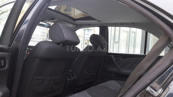 Mercedes E 240 2000, 246,582 km - 2.6 л - Bakı