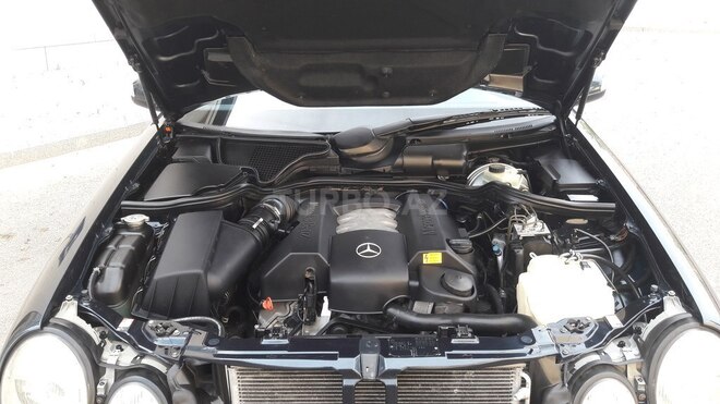Mercedes E 240 2000, 246,582 km - 2.6 л - Bakı