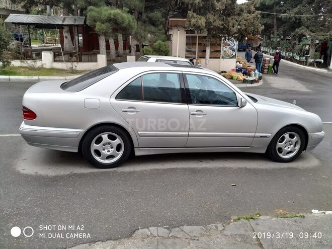 Mercedes E 240 2000, 315,000 km - 2.6 л - Bakı