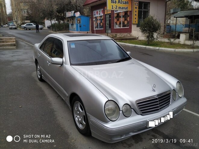 Mercedes E 240 2000, 315,000 km - 2.6 л - Bakı