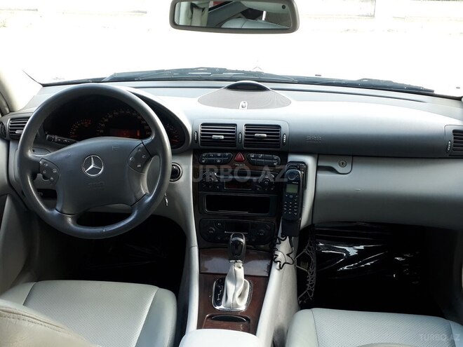 Mercedes C 200 2001, 267,000 km - 2.0 l - Bakı