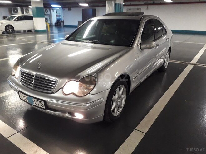 Mercedes C 200 2001, 267,000 km - 2.0 l - Bakı
