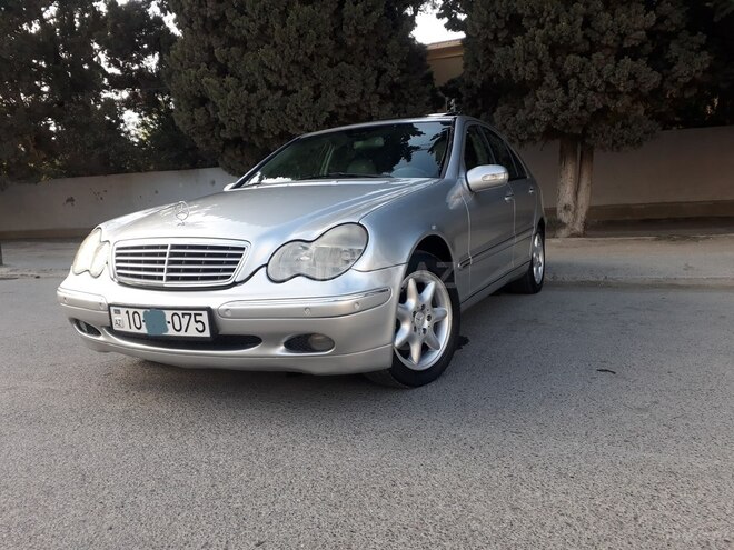 Mercedes C 200 2001, 267,000 km - 2.0 l - Bakı