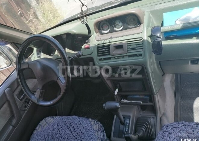 Mitsubishi Pajero 1991, 350,000 km - 2.5 l - Bakı