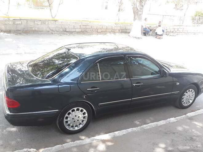 Mercedes E 230 1996, 230,000 km - 2.3 l - Sumqayıt