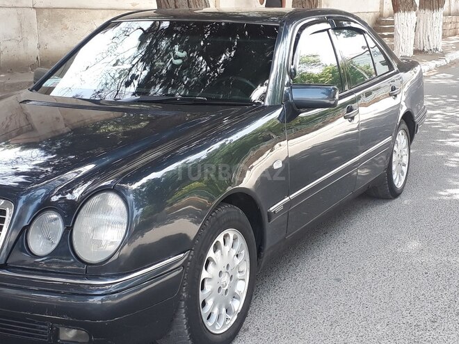 Mercedes E 230 1996, 230,000 km - 2.3 l - Sumqayıt