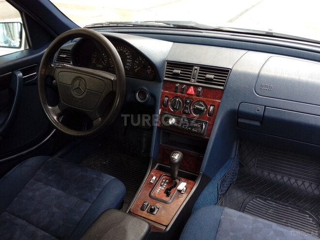 Mercedes C 200 1999, 268,000 km - 2.0 л - Sumqayıt