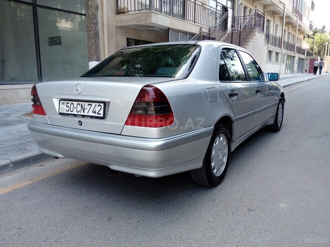Mercedes C 200 1999, 268,000 km - 2.0 л - Sumqayıt