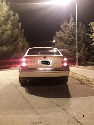 Volkswagen Passat 2004, 234,000 km - 1.8 l - Bakı