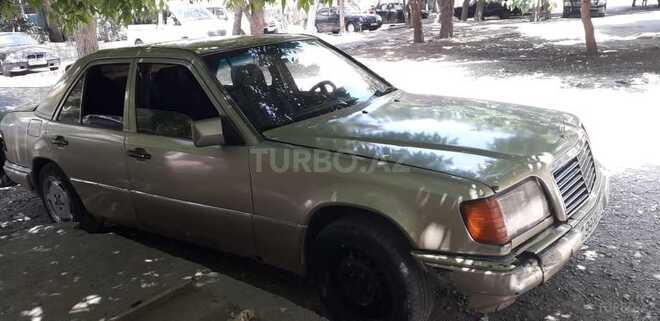 Mercedes E 250 1989, 250,000 km - 0.3 l - Bakı