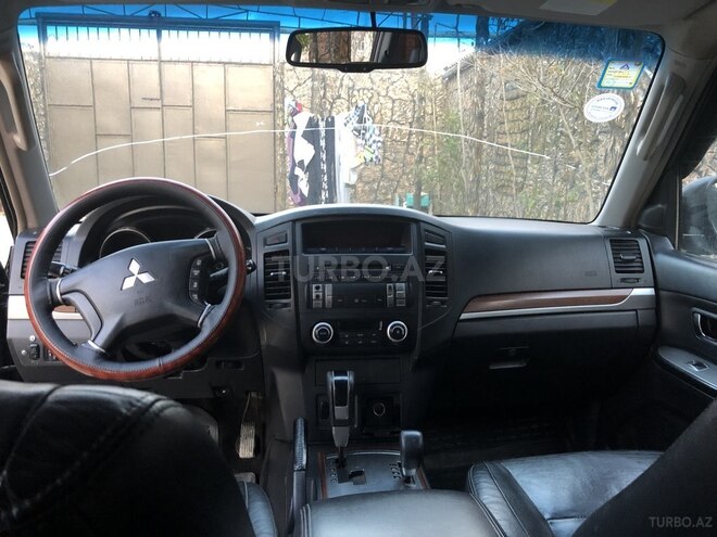 Mitsubishi Pajero 2008, 245,000 km - 3.0 l - Bakı