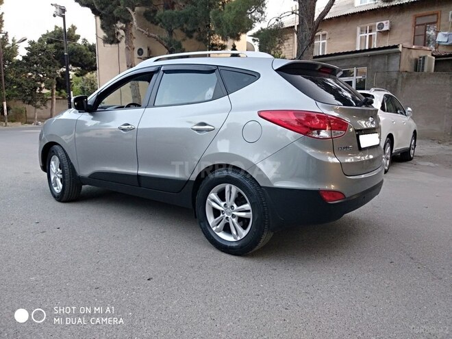Hyundai ix35 2010, 127,000 km - 2.0 l - Bakı