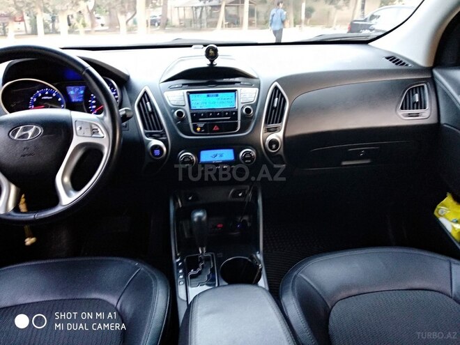 Hyundai ix35 2010, 127,000 km - 2.0 l - Bakı