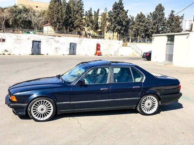 BMW 740 1993, 315,000 km - 4.0 l - Bakı