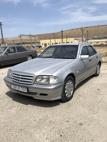 Mercedes C 180 1998, 300,000 km - 1.8 л - Bakı