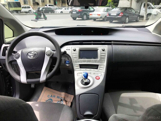 Toyota Prius 2013, 130,000 km - 1.8 l - Bakı