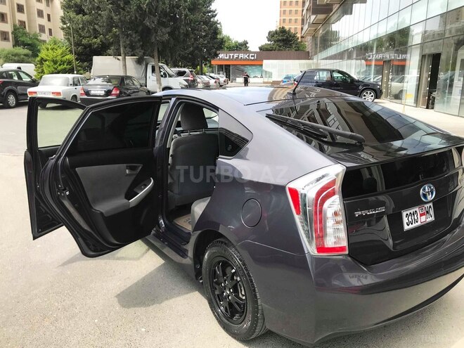 Toyota Prius 2013, 130,000 km - 1.8 l - Bakı