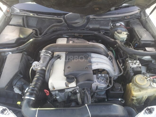 Mercedes E 290 1997, 320,000 km - 2.9 л - Bakı