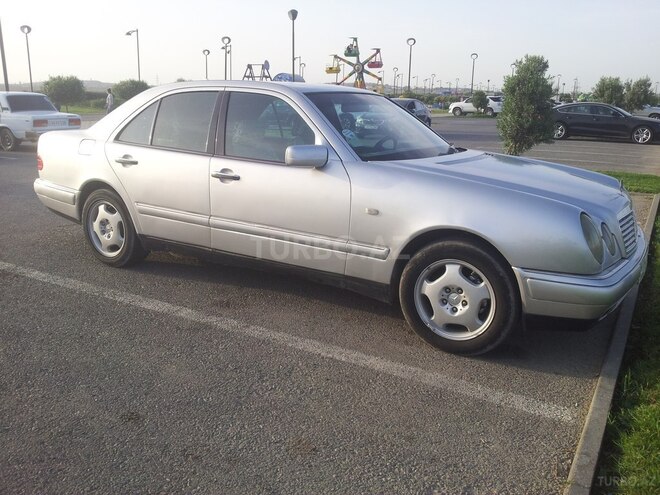 Mercedes E 290 1997, 320,000 km - 2.9 л - Bakı