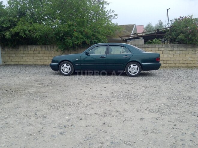 Mercedes E 200 1995, 370,340 km - 2.0 l - İmişli