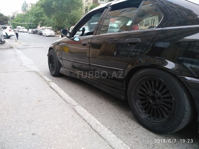 BMW 325 1994, 288,000 km - 0.3 l - Bakı