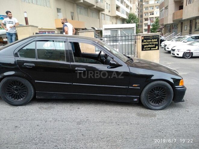 BMW 325 1994, 288,000 km - 0.3 l - Bakı