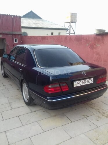 Mercedes E 240 2000, 270,000 km - 2.6 l - Bakı