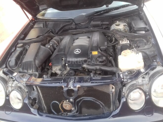 Mercedes E 240 2000, 270,000 km - 2.6 l - Bakı