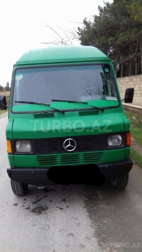 Mercedes 208 D 1993, 438,080 km - 2.5 l - Bakı
