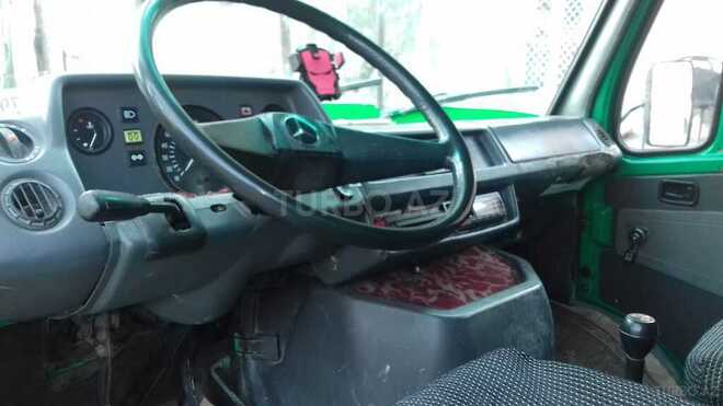 Mercedes 208 D 1993, 438,080 km - 2.5 l - Bakı