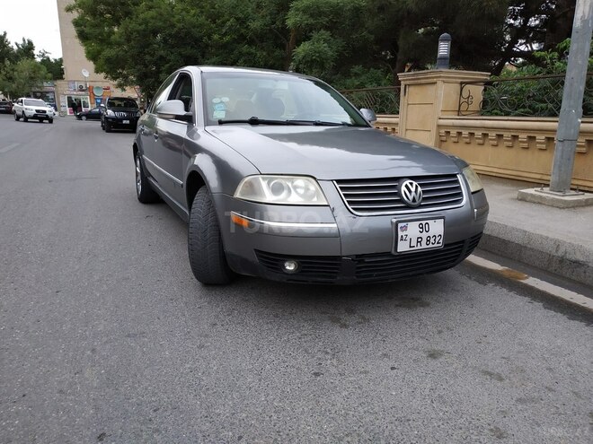 Volkswagen Passat 2004, 290,000 km - 1.8 l - Bakı