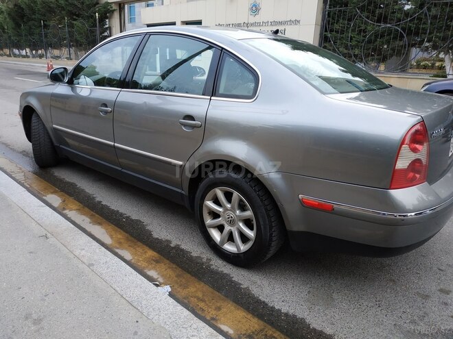 Volkswagen Passat 2004, 290,000 km - 1.8 l - Bakı
