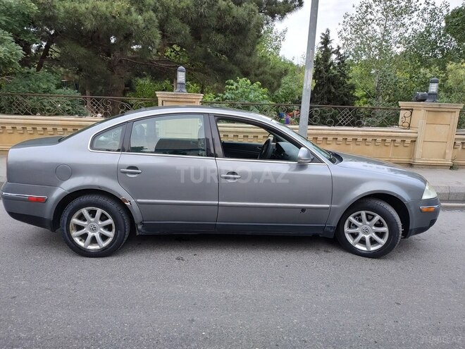 Volkswagen Passat 2004, 290,000 km - 1.8 l - Bakı