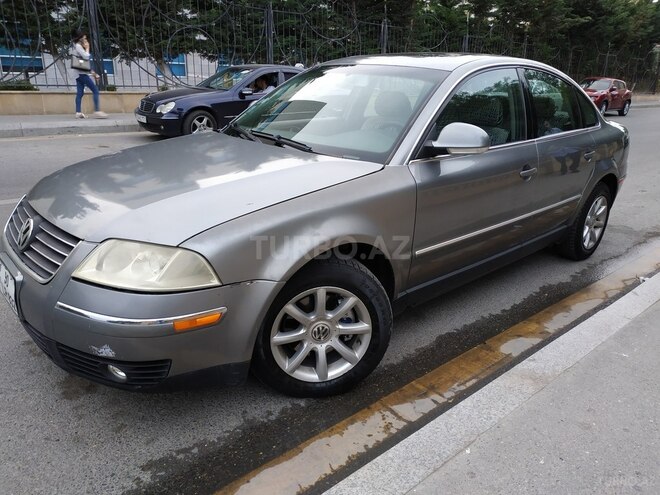 Volkswagen Passat 2004, 290,000 km - 1.8 l - Bakı
