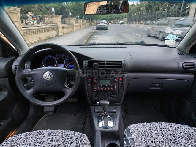 Volkswagen Passat 2004, 290,000 km - 1.8 l - Bakı