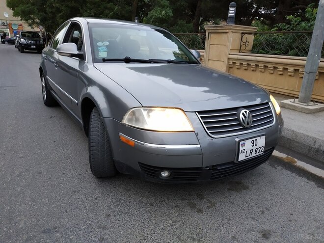 Volkswagen Passat 2004, 290,000 km - 1.8 l - Bakı