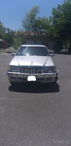 Mercedes C 230 2000, 140,000 km - 2.3 л - Balakən