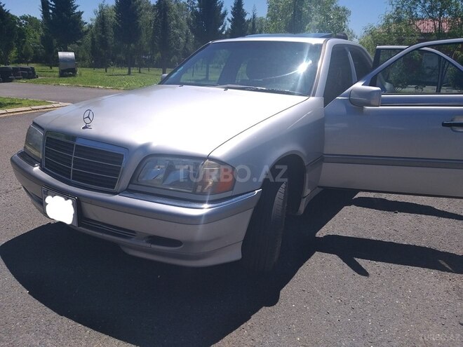 Mercedes C 230 2000, 140,000 km - 2.3 л - Balakən