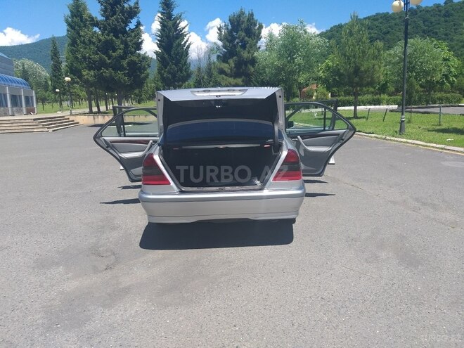 Mercedes C 230 2000, 140,000 km - 2.3 л - Balakən
