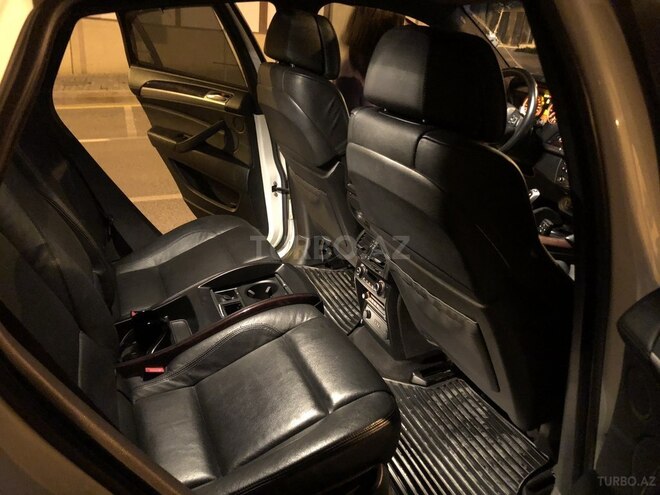 BMW X6 2008, 87,000 km - 4.4 л - Bakı