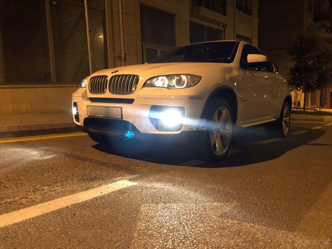 BMW X6 2008, 87,000 km - 4.4 л - Bakı