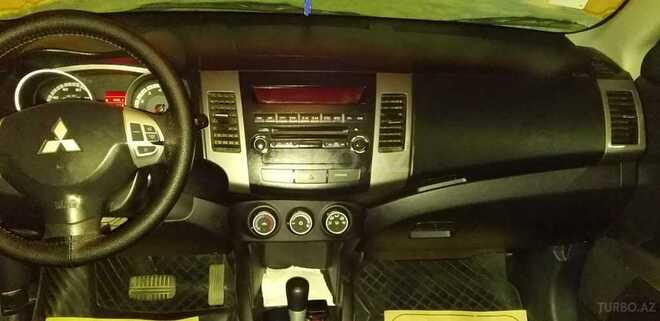 Mitsubishi Outlander 2008, 190,000 km - 2.4 l - Beyləqan