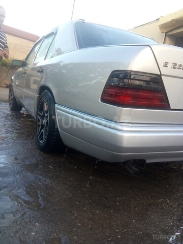 Mercedes E 220 1994, 623,000 km - 2.2 l - Bakı