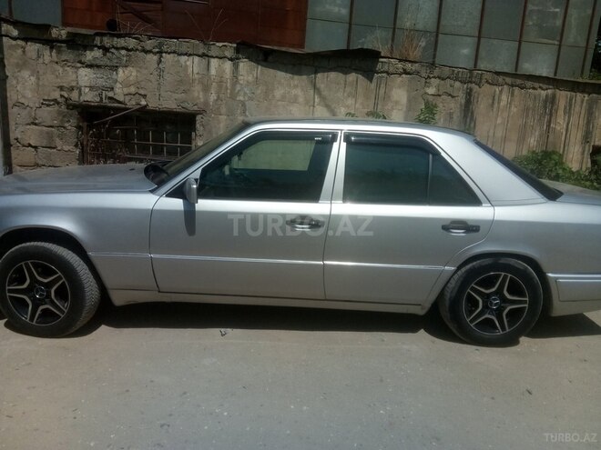 Mercedes E 220 1994, 623,000 km - 2.2 l - Bakı